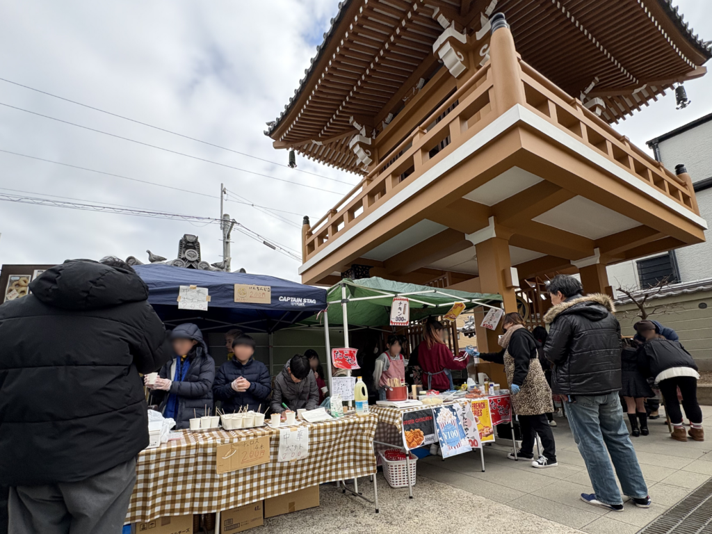 月見山のお寺・妙興寺で開催された「おてらマルシェ」つきみやまのイベント